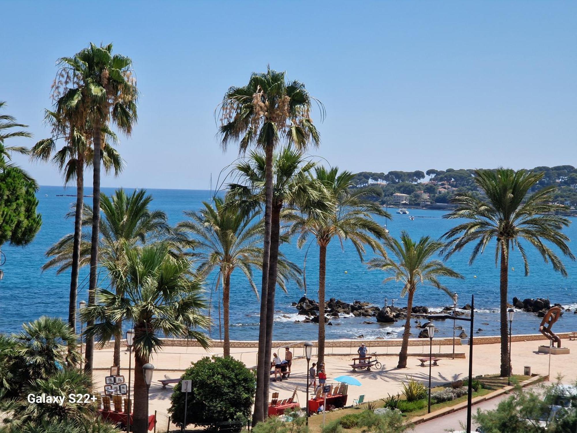 Cozy Studio, Sea View, Old Town, Near Beaches Antibes Buitenkant foto