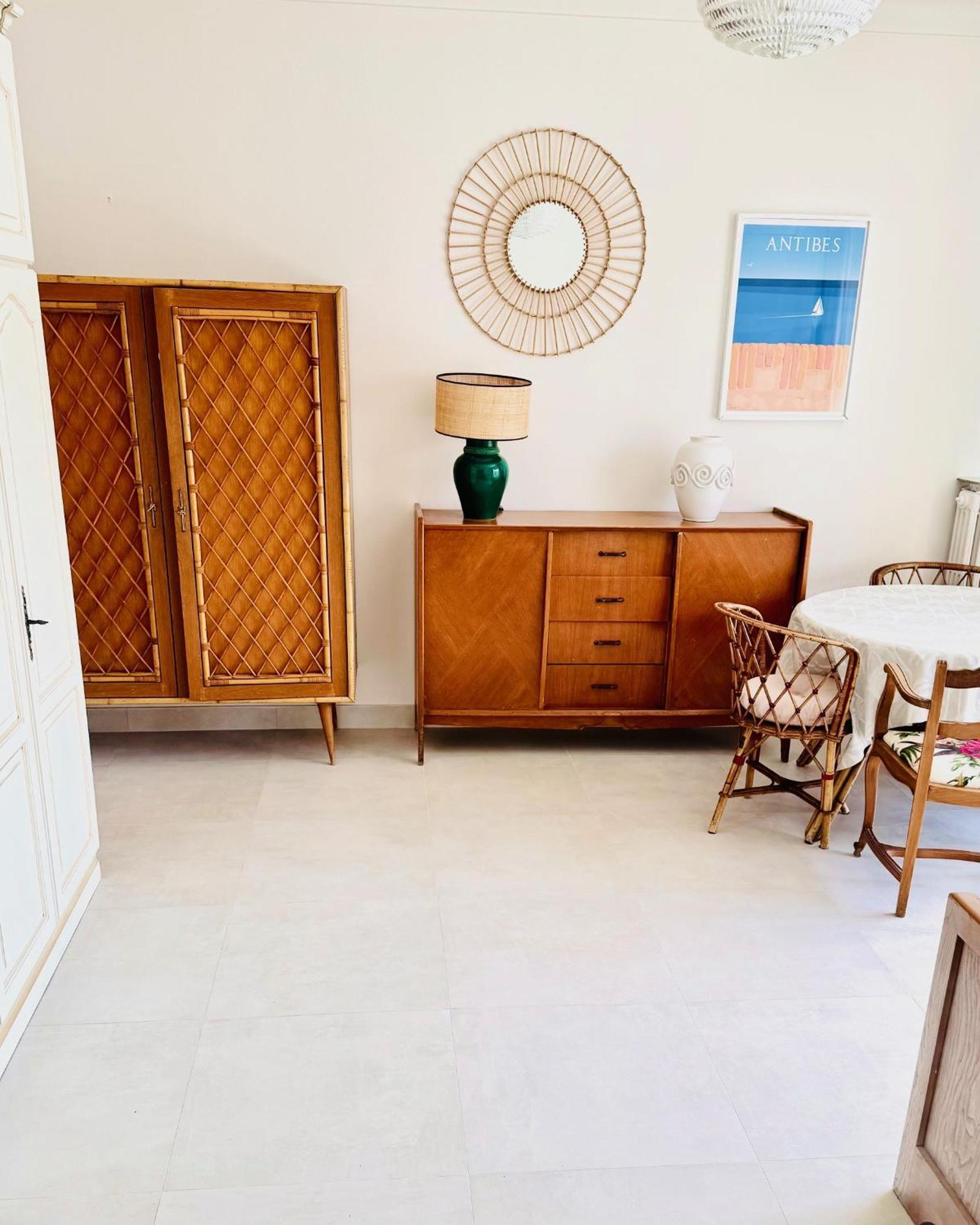Cozy Studio, Sea View, Old Town, Near Beaches Antibes Buitenkant foto